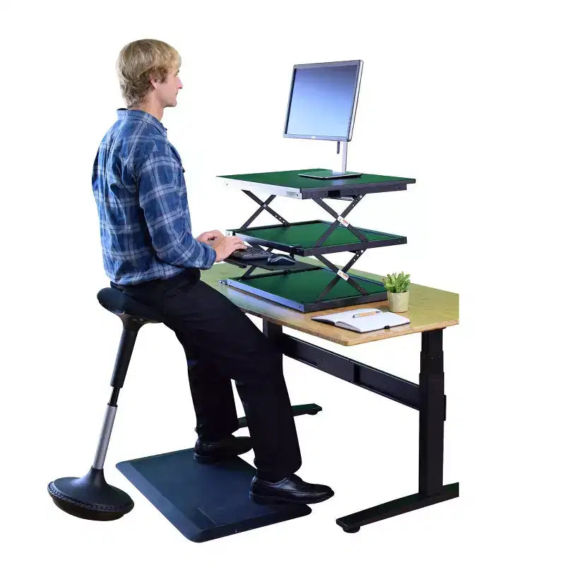 Chaise de bureau debout en vinyle noir - Uncaged Ergonomics