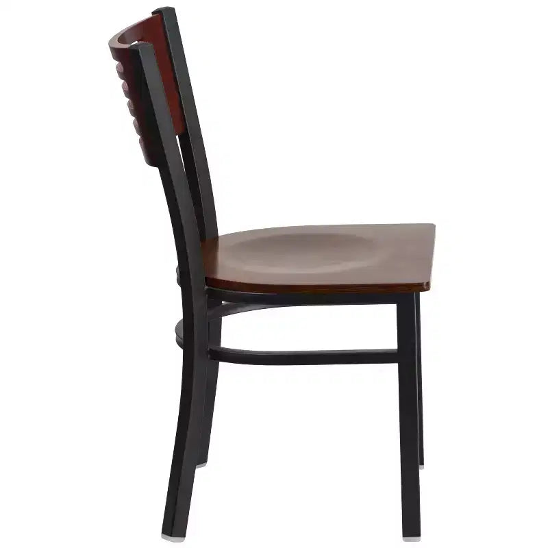 Chaise de salle à manger en métal à dossier à lattes décoratif Emma et Oliver Black
