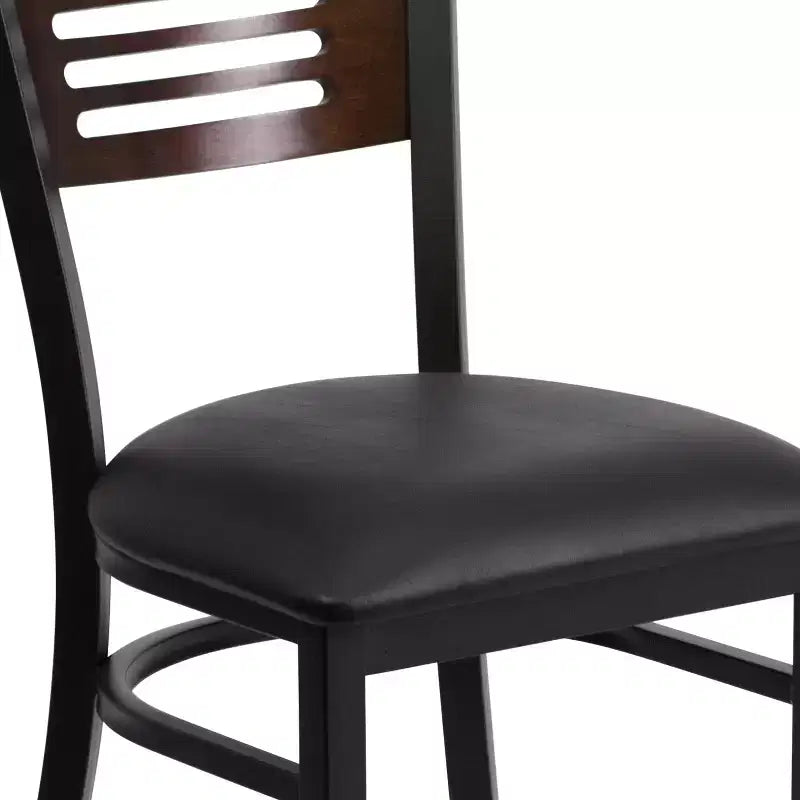 Chaise de salle à manger en métal à dossier à lattes décoratif Emma et Oliver Black