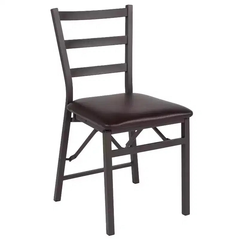 Chaise pliante en métal à dossier échelle avec assise en vinyle marron