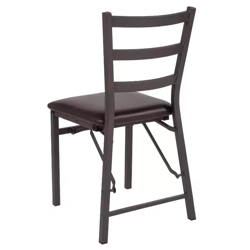Chaise pliante en métal à dossier échelle avec assise en vinyle marron